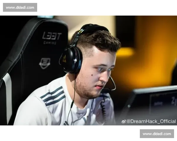 CSGO传奇选手赛后与对手深情拥抱,这才是电竞的浪漫! CSGO传奇选手赛后与对手深情拥抱,这才是电竞的浪漫!